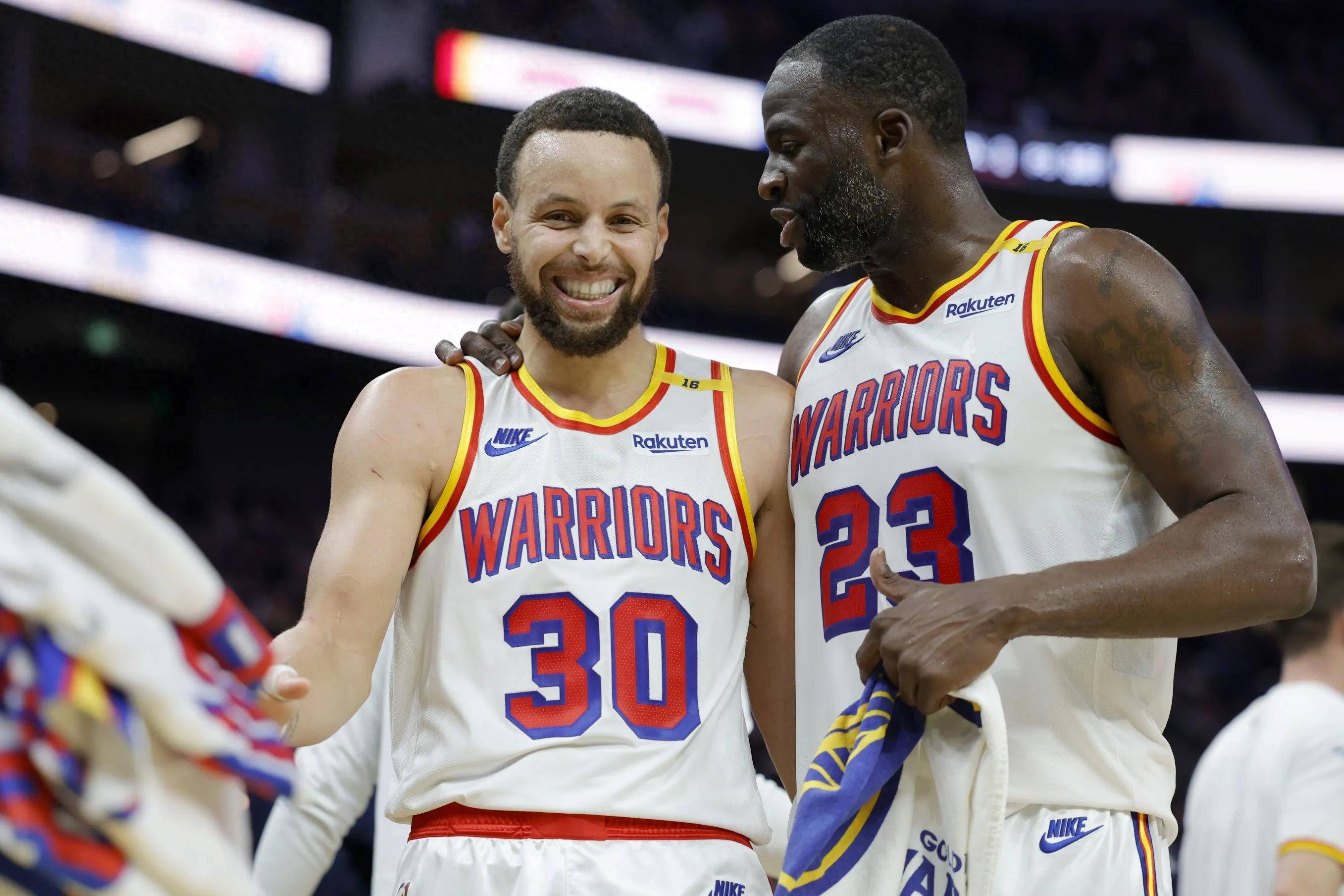 开云体育中国-库里再砍40分，带领勇士逆转击败湖人的简单介绍