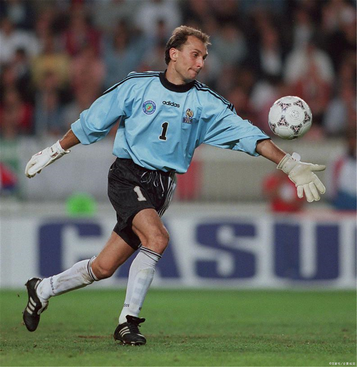 包含里昂客场战胜劲敌,提升积分排名的词条 包含里昂客场战胜劲敌,提升积分排名的词条