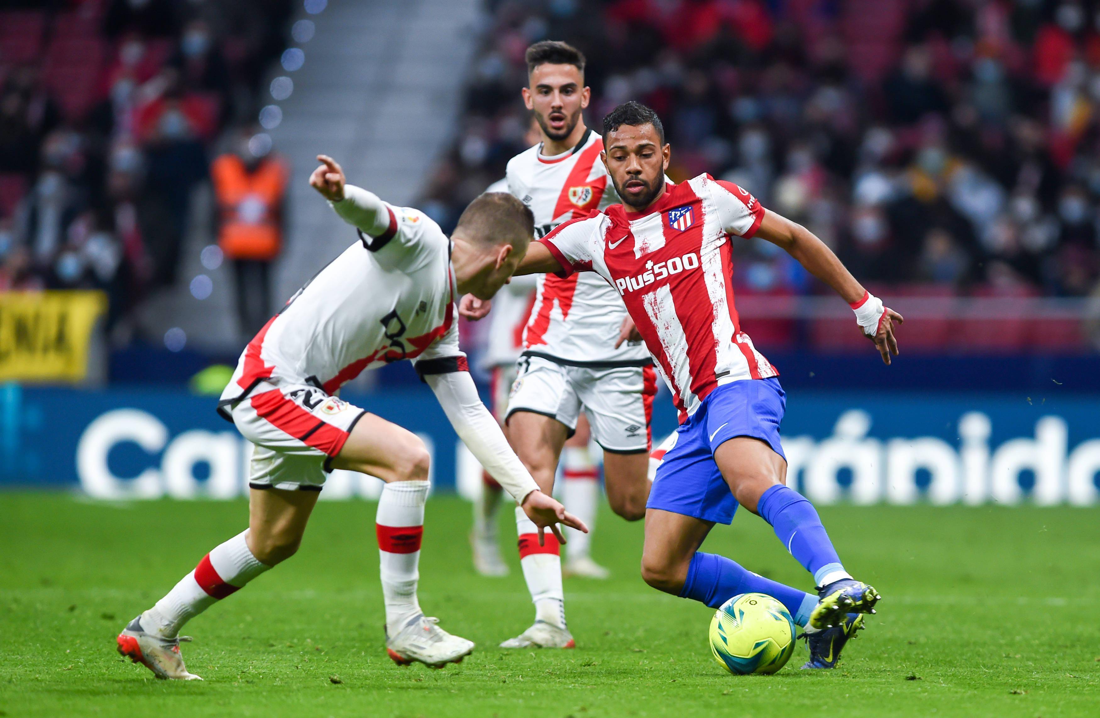 马德里竞技后防线失误连连，重创球队信心