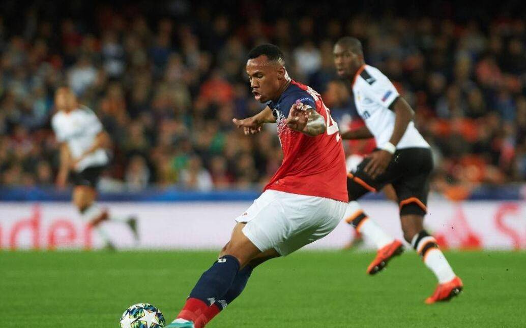 里尔夺得大胜，取得连胜战绩