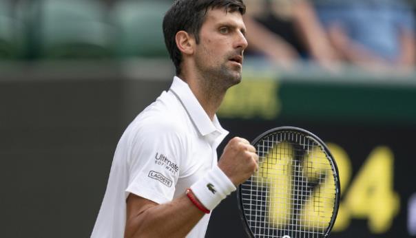 法国拳击名将表现出色,再度登顶 法国拳击名将表现出色,再度登顶