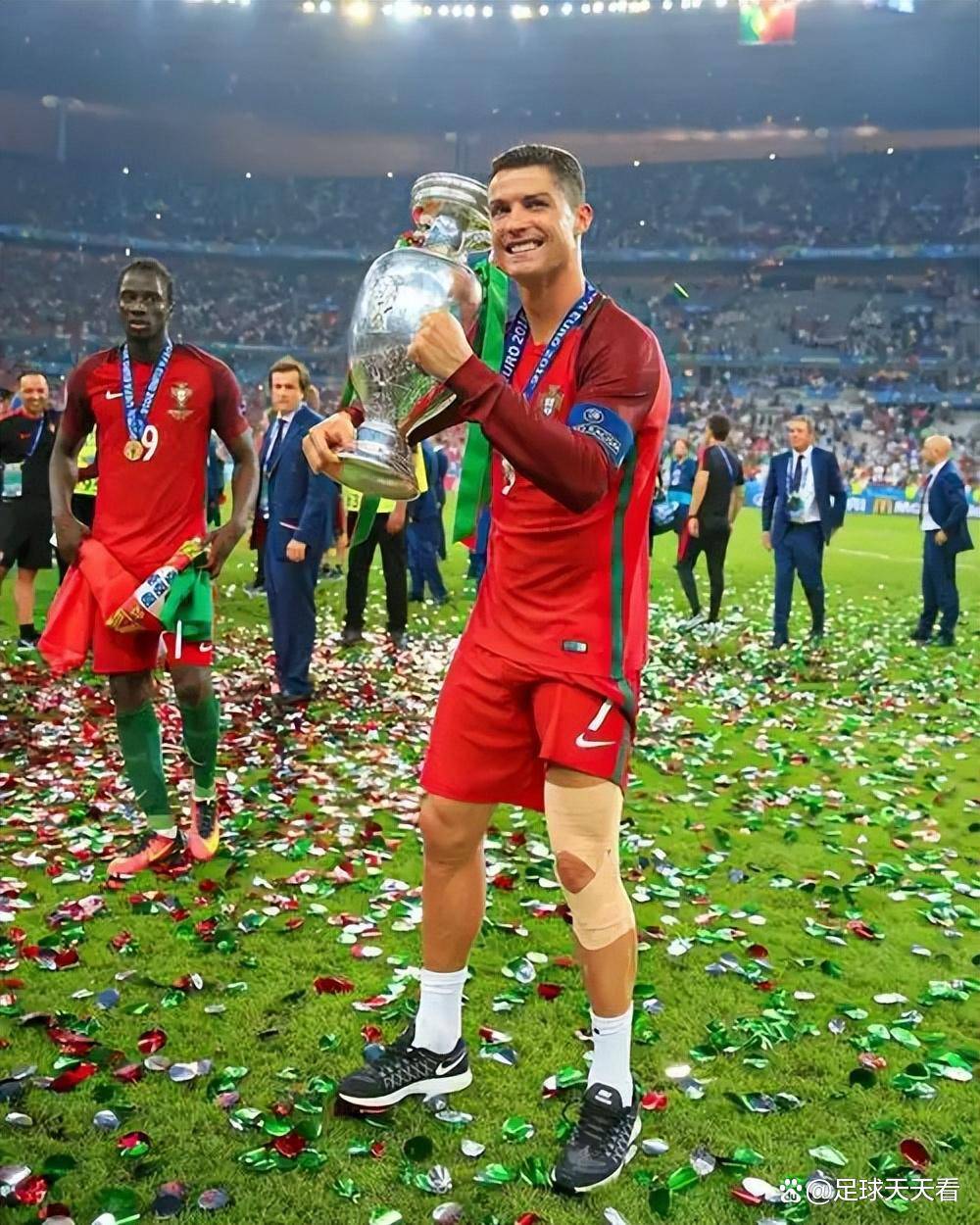 赛场上夺冠热门球队展现实力