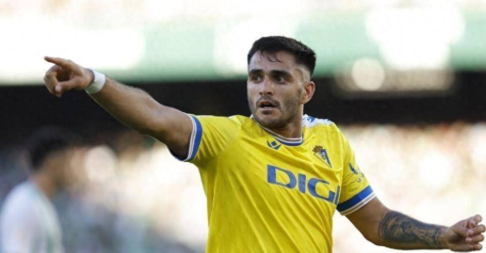 开云官方app入口-包含马德里竞技主场告捷铝姐战管的词条