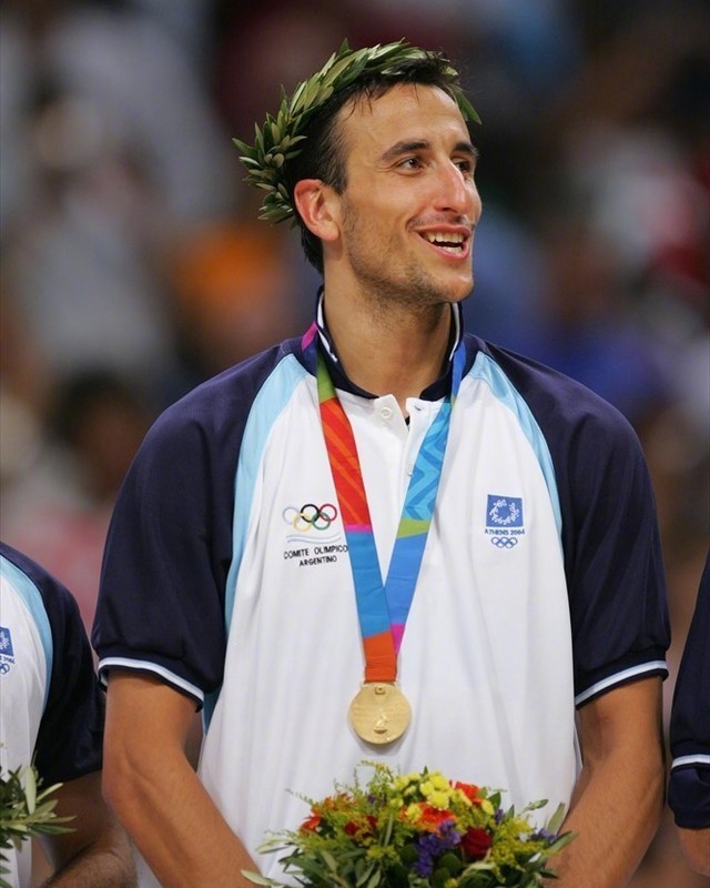 乌克兰体操选手科诺诺夺下金牌 乌克兰体操选手科诺诺夺下金牌