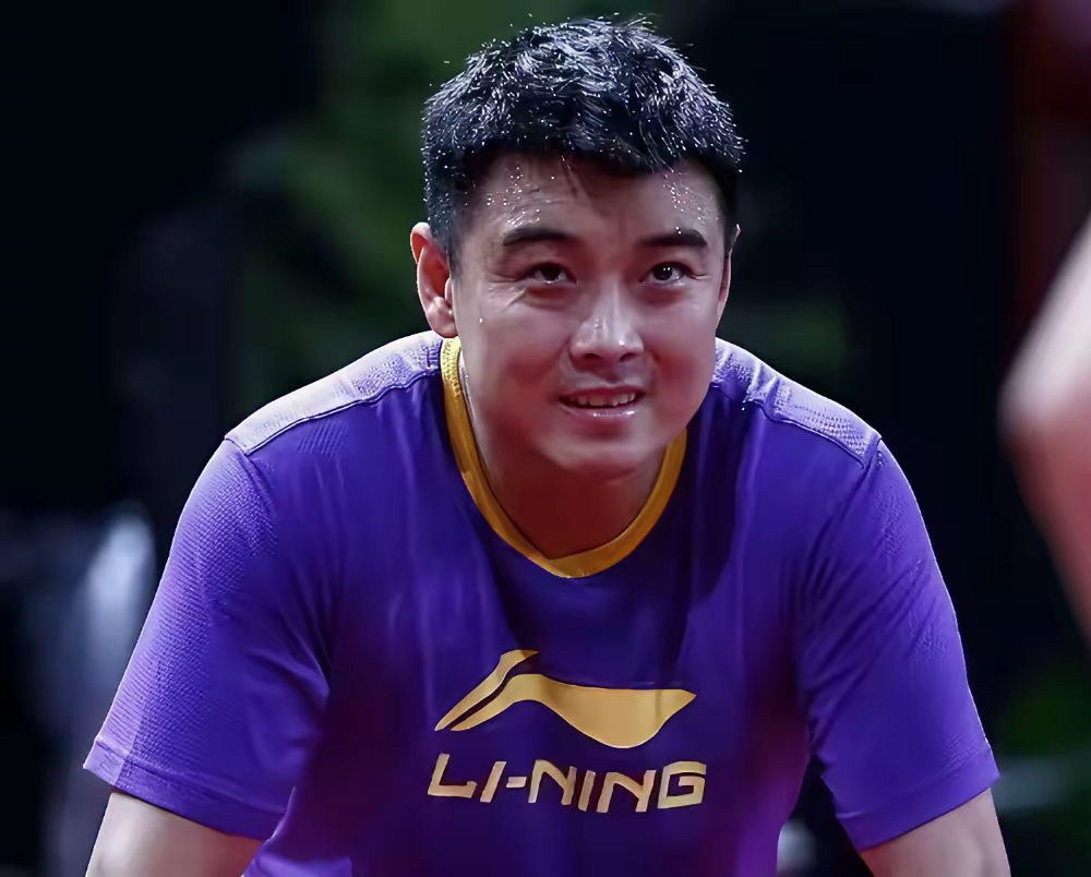 日本队完胜英格兰队,王皓点燃赛场 日本队完胜英格兰队,王皓点燃赛场