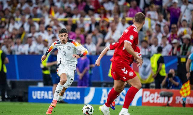 包含丹麦轻取日本，基米希扛起全队的词条