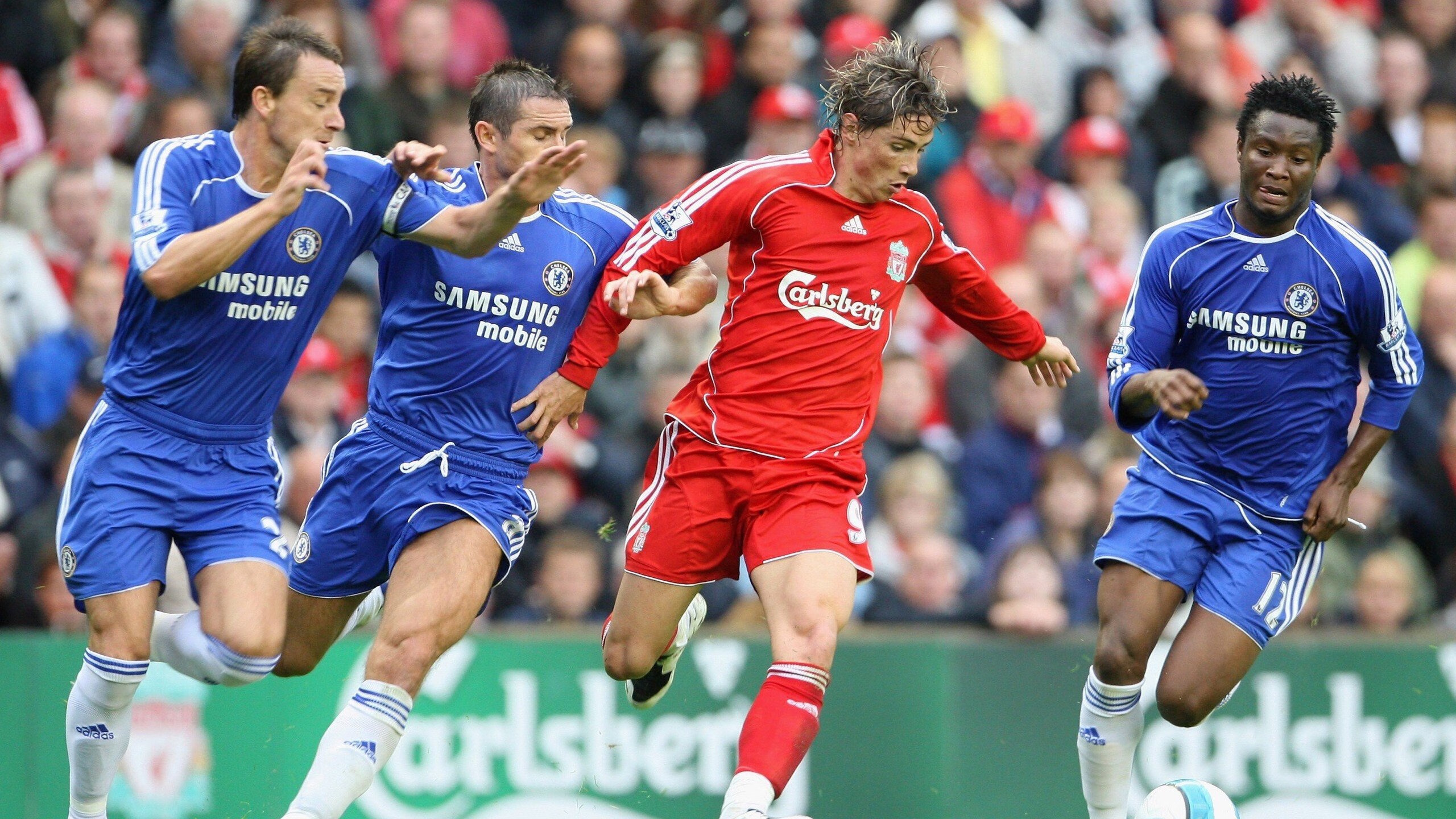 南美魔法对阵英伦铁血，阿圭罗的黄昏独舞，如何让秘鲁奇迹照亮安菲尔德之夜