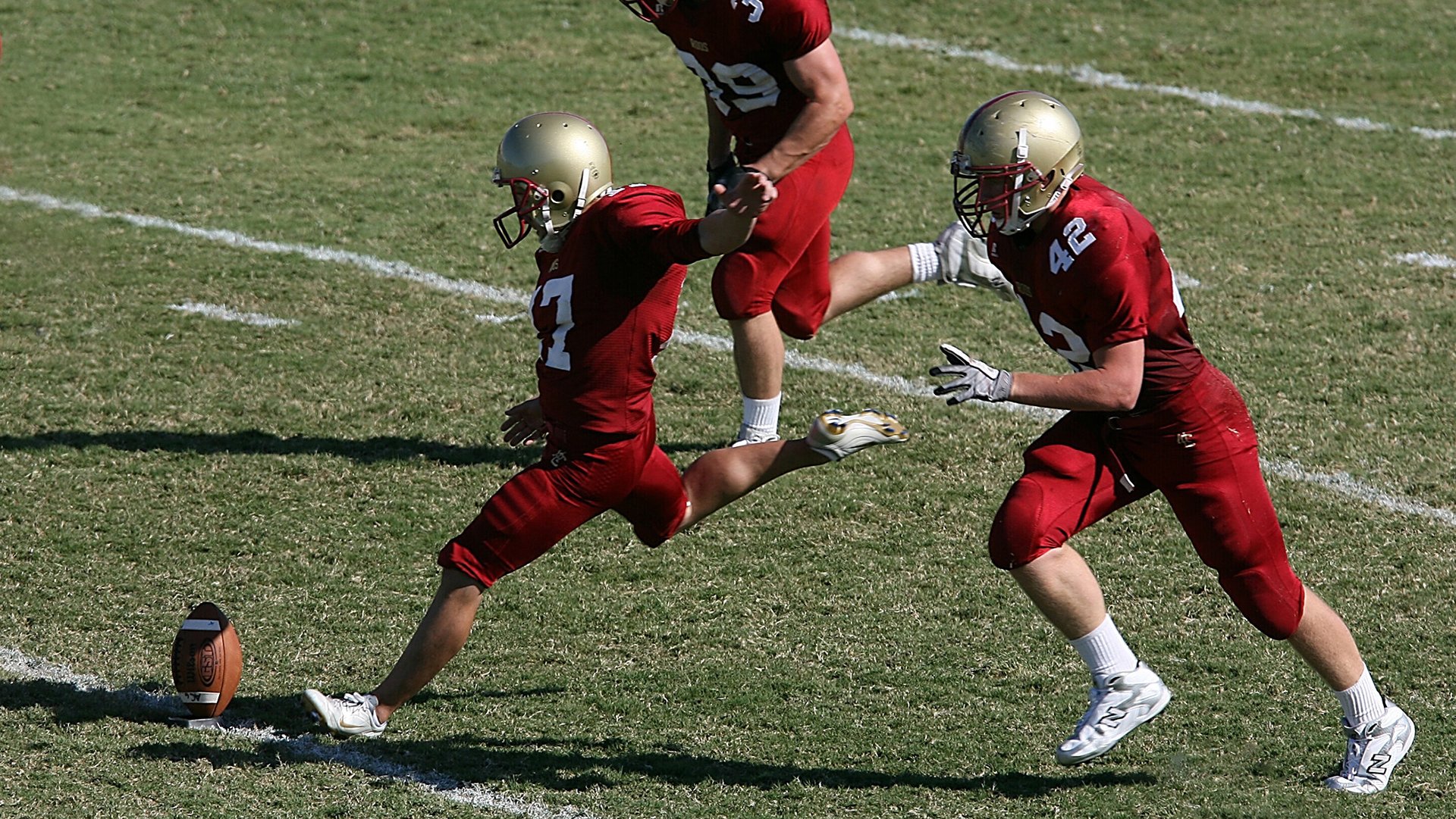 北欧冰锋难破铁闸，卡瓦哈尔一锤定音定乾坤—墨西哥关键战显硬汉本色