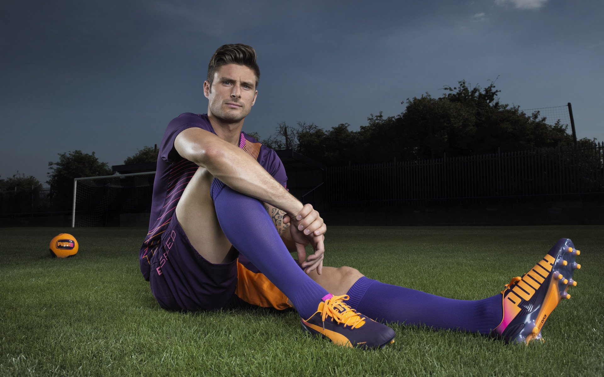 世界排名争夺战之夜，克莱连续得分拉开差距，书写传奇新篇章